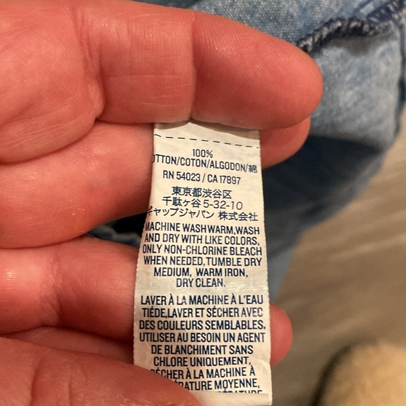 Old Navy Chambray Shirt S - Picture 4 of 4